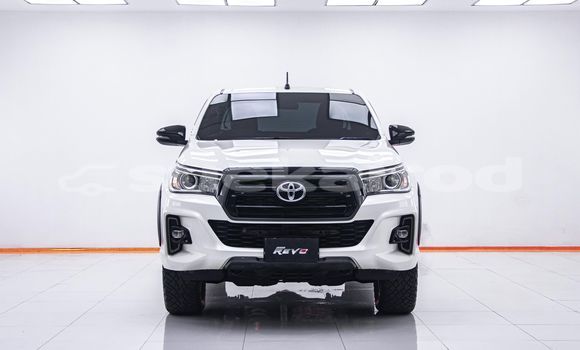 Buy Used Toyota Hiluxe Revo White Car in Bangkok in Bangkok Buy Used Toyota Hiluxe Revo White Car in Bangkok in Bangkok