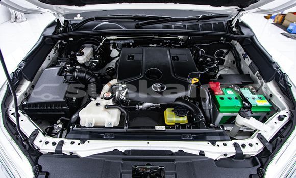 Buy Used Toyota Hiluxe Revo White Car in Bangkok in Bangkok Buy Used Toyota Hiluxe Revo White Car in Bangkok in Bangkok