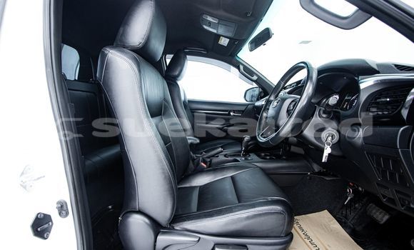 Buy Used Toyota Hiluxe Revo White Car in Bangkok in Bangkok Buy Used Toyota Hiluxe Revo White Car in Bangkok in Bangkok