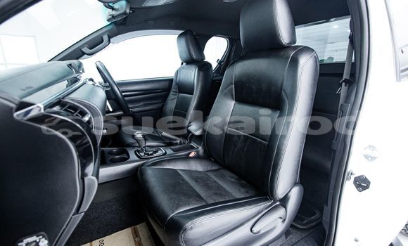 Buy Used Toyota Hiluxe Revo White Car in Bangkok in Bangkok Buy Used Toyota Hiluxe Revo White Car in Bangkok in Bangkok