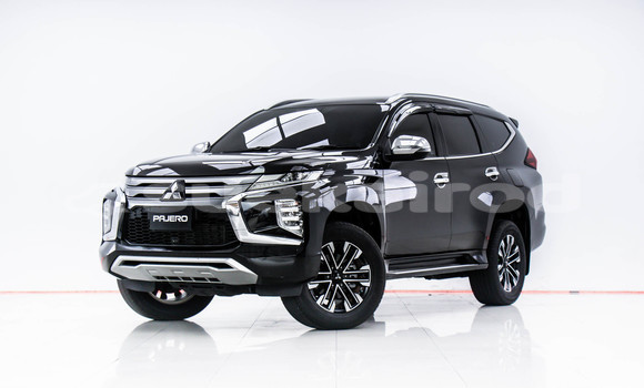 ซื้อ รถมือสอง Mitsubishi Pajero Sport สีดำ รถยนต์ ใน %{เมือง} ใน กรุงเทพมหานคร ซื้อ รถมือสอง Mitsubishi Pajero Sport สีดำ รถยนต์ ใน %{เมือง} ใน กรุงเทพมหานคร