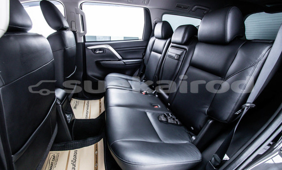 ซื้อ รถมือสอง Mitsubishi Pajero Sport สีดำ รถยนต์ ใน %{เมือง} ใน กรุงเทพมหานคร ซื้อ รถมือสอง Mitsubishi Pajero Sport สีดำ รถยนต์ ใน %{เมือง} ใน กรุงเทพมหานคร