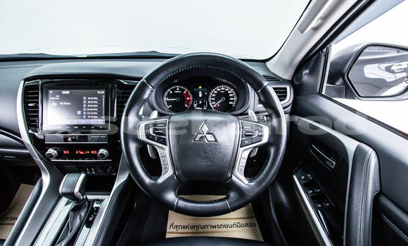 ซื้อ รถมือสอง Mitsubishi Pajero Sport สีดำ รถยนต์ ใน %{เมือง} ใน กรุงเทพมหานคร ซื้อ รถมือสอง Mitsubishi Pajero Sport สีดำ รถยนต์ ใน %{เมือง} ใน กรุงเทพมหานคร