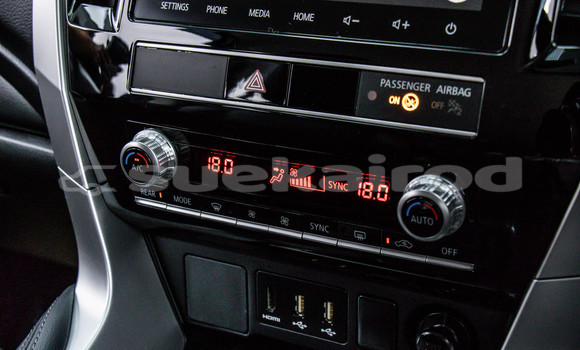 ซื้อ รถมือสอง Mitsubishi Pajero Sport สีดำ รถยนต์ ใน %{เมือง} ใน กรุงเทพมหานคร ซื้อ รถมือสอง Mitsubishi Pajero Sport สีดำ รถยนต์ ใน %{เมือง} ใน กรุงเทพมหานคร