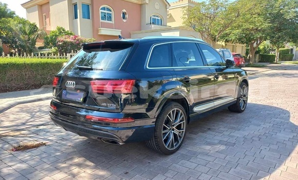 Buy Used Audi Q7 Blue Car in Bangkok in Bangkok Buy Used Audi Q7 Blue Car in Bangkok in Bangkok