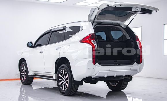 Buy Used Mitsubishi Pajero White Car in Bangkok in Bangkok Buy Used Mitsubishi Pajero White Car in Bangkok in Bangkok