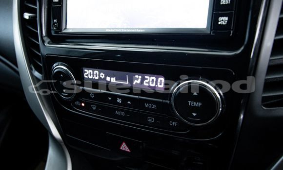 Buy Used Mitsubishi Pajero White Car in Bangkok in Bangkok Buy Used Mitsubishi Pajero White Car in Bangkok in Bangkok