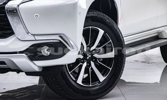 Buy Used Mitsubishi Pajero White Car in Bangkok in Bangkok Buy Used Mitsubishi Pajero White Car in Bangkok in Bangkok