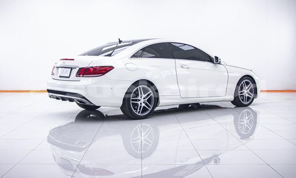 ซื้อ รถมือสอง Mercedes-Benz E200 ขาว รถยนต์ ใน %{เมือง} ใน กรุงเทพมหานคร ซื้อ รถมือสอง Mercedes-Benz E200 ขาว รถยนต์ ใน %{เมือง} ใน กรุงเทพมหานคร