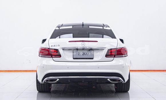 ซื้อ รถมือสอง Mercedes-Benz E200 ขาว รถยนต์ ใน %{เมือง} ใน กรุงเทพมหานคร ซื้อ รถมือสอง Mercedes-Benz E200 ขาว รถยนต์ ใน %{เมือง} ใน กรุงเทพมหานคร