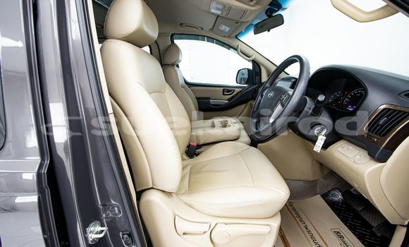 Buy Used Hyundai H1 Brown Car in Bangkok in Bangkok Buy Used Hyundai H1 Brown Car in Bangkok in Bangkok