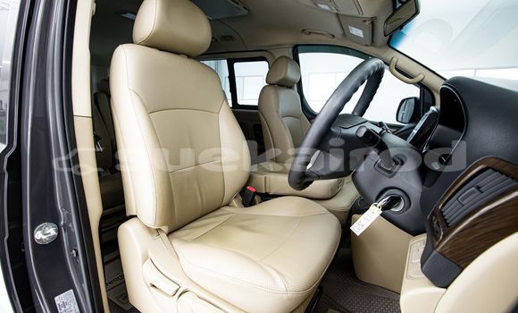 Buy Used Hyundai H1 Brown Car in Bangkok in Bangkok Buy Used Hyundai H1 Brown Car in Bangkok in Bangkok