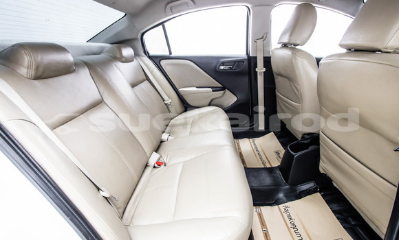 Buy Used Honda City White Car in Bangkok in Bangkok Buy Used Honda City White Car in Bangkok in Bangkok