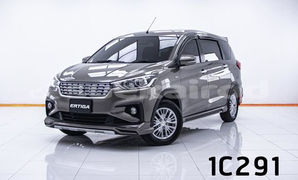 ซื้อ รถมือสอง Suzuki Ertiga อื่น ๆ รถยนต์ ใน %{เมือง} ใน กรุงเทพมหานคร