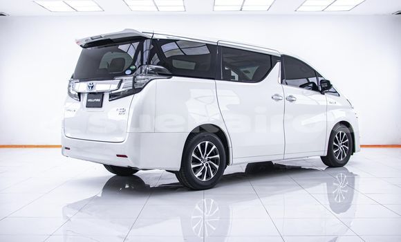 Buy Used Toyota Vellfire White Car in Bangkok in Bangkok Buy Used Toyota Vellfire White Car in Bangkok in Bangkok
