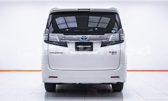 Buy Used Toyota Vellfire White Car in Bangkok in Bangkok Buy Used Toyota Vellfire White Car in Bangkok in Bangkok