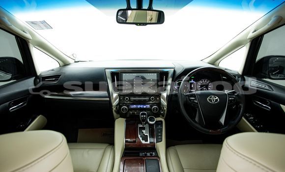 Buy Used Toyota Vellfire White Car in Bangkok in Bangkok Buy Used Toyota Vellfire White Car in Bangkok in Bangkok