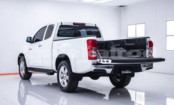 Buy Used Isuzu D-Max White Car in Bangkok in Bangkok Buy Used Isuzu D-Max White Car in Bangkok in Bangkok