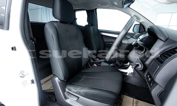 Buy Used Isuzu D-Max White Car in Bangkok in Bangkok Buy Used Isuzu D-Max White Car in Bangkok in Bangkok