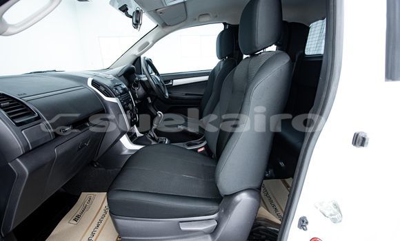 Buy Used Isuzu D-Max White Car in Bangkok in Bangkok Buy Used Isuzu D-Max White Car in Bangkok in Bangkok