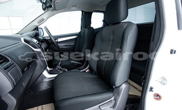 Buy Used Isuzu D-Max White Car in Bangkok in Bangkok Buy Used Isuzu D-Max White Car in Bangkok in Bangkok