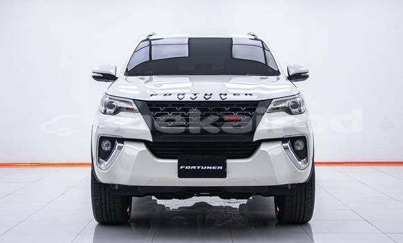 ซื้อ รถมือสอง Toyota Fortuner ขาว รถยนต์ ใน %{เมือง} ใน กรุงเทพมหานคร ซื้อ รถมือสอง Toyota Fortuner ขาว รถยนต์ ใน %{เมือง} ใน กรุงเทพมหานคร