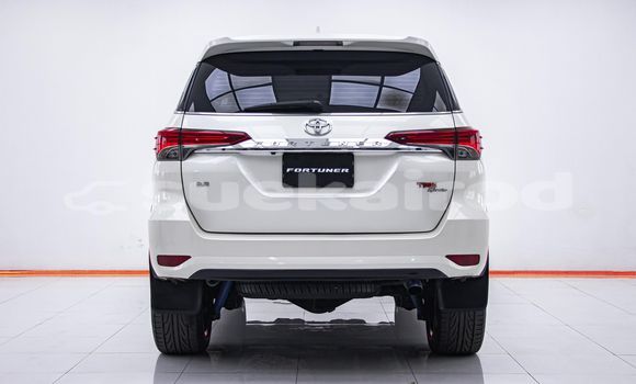 ซื้อ รถมือสอง Toyota Fortuner ขาว รถยนต์ ใน %{เมือง} ใน กรุงเทพมหานคร ซื้อ รถมือสอง Toyota Fortuner ขาว รถยนต์ ใน %{เมือง} ใน กรุงเทพมหานคร
