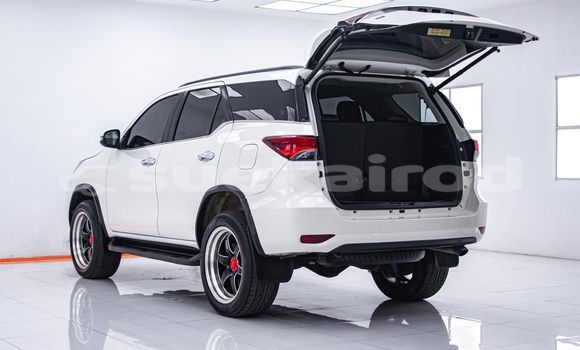 ซื้อ รถมือสอง Toyota Fortuner ขาว รถยนต์ ใน %{เมือง} ใน กรุงเทพมหานคร ซื้อ รถมือสอง Toyota Fortuner ขาว รถยนต์ ใน %{เมือง} ใน กรุงเทพมหานคร