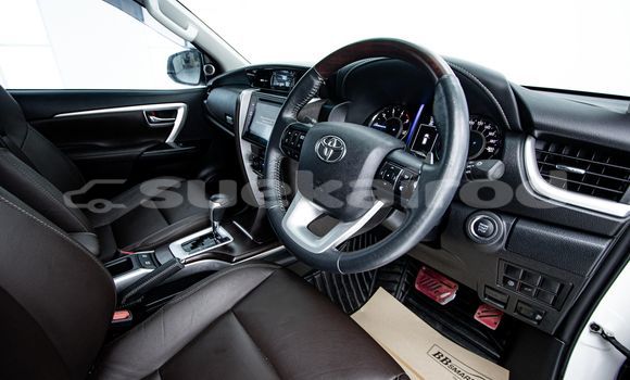ซื้อ รถมือสอง Toyota Fortuner ขาว รถยนต์ ใน %{เมือง} ใน กรุงเทพมหานคร ซื้อ รถมือสอง Toyota Fortuner ขาว รถยนต์ ใน %{เมือง} ใน กรุงเทพมหานคร
