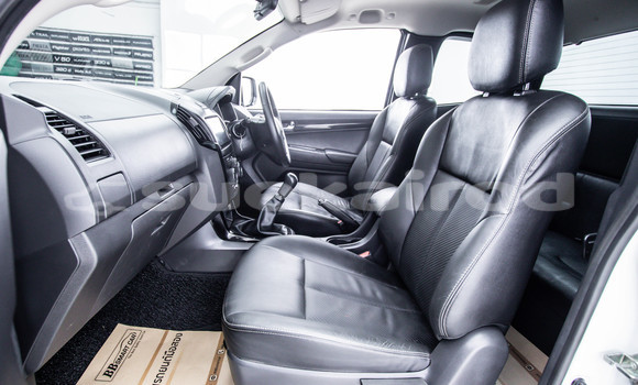 ซื้อ รถมือสอง Isuzu D-Max ขาว รถยนต์ ใน %{เมือง} ใน กรุงเทพมหานคร ซื้อ รถมือสอง Isuzu D-Max ขาว รถยนต์ ใน %{เมือง} ใน กรุงเทพมหานคร