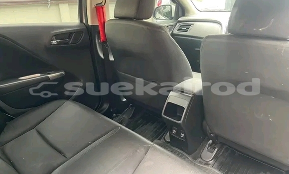 Buy Used Honda City White Car in Chai Nat in Chai Nat Buy Used Honda City White Car in Chai Nat in Chai Nat