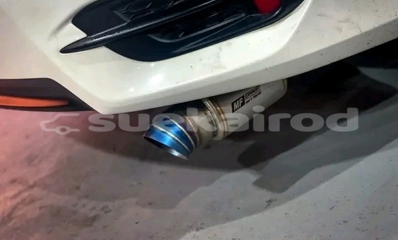 Buy Used Honda Accord White Car in Chai Nat in Chai Nat