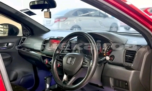 ซื้อ รถมือสอง Honda City สีแดง รถยนต์ ใน %{เมือง} ใน จันทบุรี