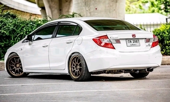 Buy Used Honda Civic White Car in Kalasin in Kalasin