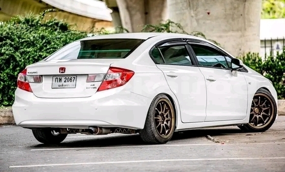 Buy Used Honda Civic White Car in Kalasin in Kalasin Buy Used Honda Civic White Car in Kalasin in Kalasin