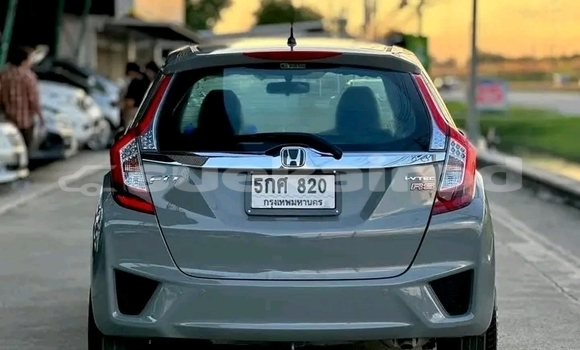 Buy Used Honda Jazz Other Car in Chai Nat in Chai Nat Buy Used Honda Jazz Other Car in Chai Nat in Chai Nat