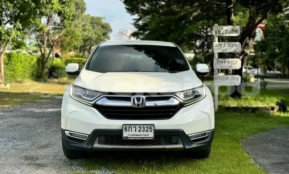 Buy Used Honda CR-V White Car in Chachoengsao in Chachoengsao Buy Used Honda CR-V White Car in Chachoengsao in Chachoengsao