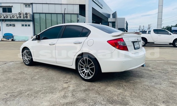 Buy Used Honda Civic White Car in Chiang Mai in Chiang Mai Buy Used Honda Civic White Car in Chiang Mai in Chiang Mai