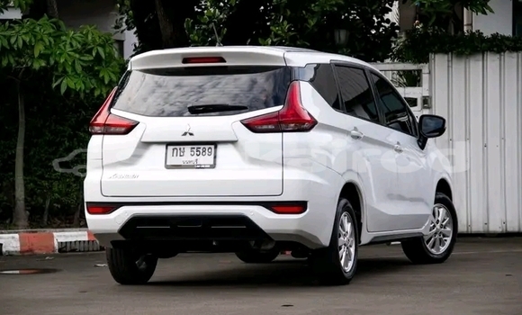 ซื้อ รถมือสอง Mitsubishi eK ขาว รถยนต์ ใน %{เมือง} ใน ชัยนาท