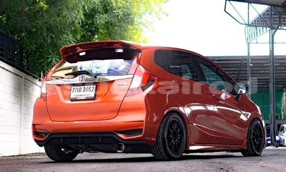 Buy Used Honda Jazz Red Car in Chai Nat in Chai Nat Buy Used Honda Jazz Red Car in Chai Nat in Chai Nat