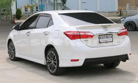 Buy Used Toyota Corolla White Car in Kalasin in Kalasin Buy Used Toyota Corolla White Car in Kalasin in Kalasin