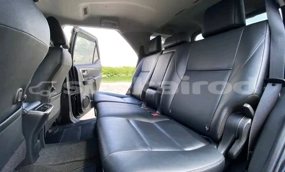 Buy Used Toyota Fortuner Black Car in Chai Nat in Chai Nat