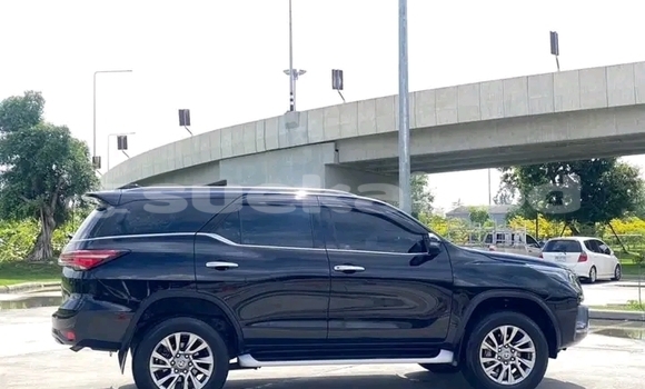 Buy Used Toyota Fortuner Black Car in Chai Nat in Chai Nat Buy Used Toyota Fortuner Black Car in Chai Nat in Chai Nat