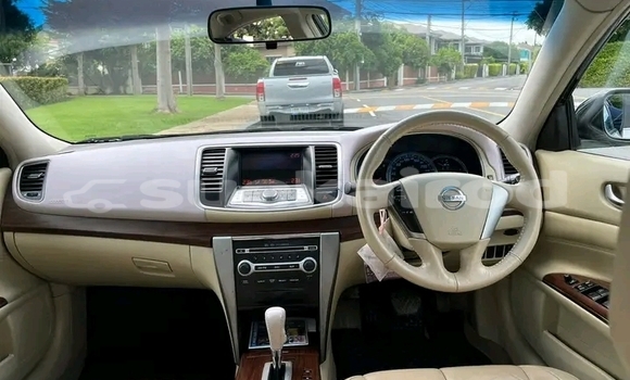 Buy Used Nissan Teana White Car in Bangkok in Bangkok Buy Used Nissan Teana White Car in Bangkok in Bangkok