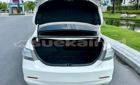 Buy Used Toyota Camry White Car in Chanthaburi in Chanthaburi Buy Used Toyota Camry White Car in Chanthaburi in Chanthaburi
