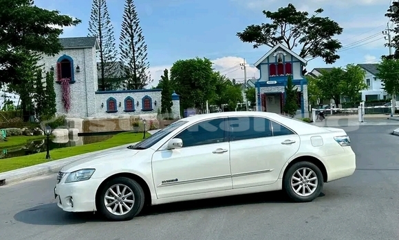 Buy Used Toyota Camry White Car in Chanthaburi in Chanthaburi Buy Used Toyota Camry White Car in Chanthaburi in Chanthaburi