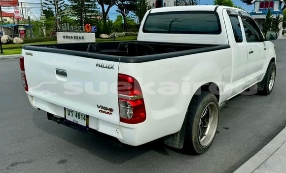 Buy Used Toyota Vigo White Car in Kanchanaburi in Kanchanaburi Buy Used Toyota Vigo White Car in Kanchanaburi in Kanchanaburi