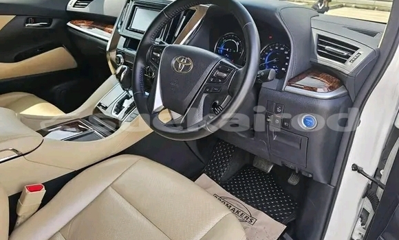Buy Used Toyota Alphard White Car in Chaiyaphum in Chaiyaphum Buy Used Toyota Alphard White Car in Chaiyaphum in Chaiyaphum