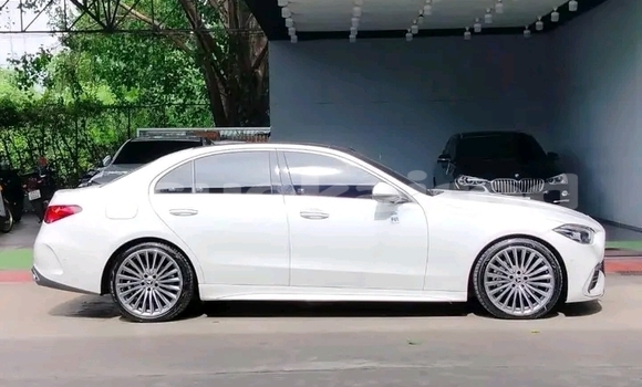 Buy Used Mercedes‒Benz 300–Series White Car in Chachoengsao in Chachoengsao