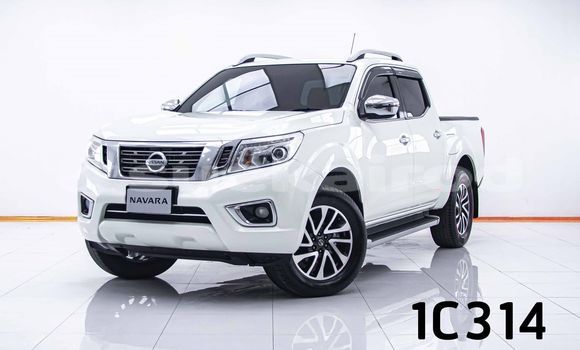 ซื้อ รถมือสอง Nissan Navara ขาว รถยนต์ ใน %{เมือง} ใน กรุงเทพมหานคร